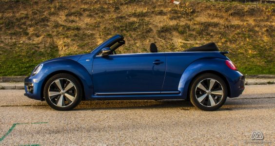 Prueba: Volkswagen Beetle Cabrio 1.4 TSI 160 CV R-Line (equipamiento, comportamiento, conclusión)