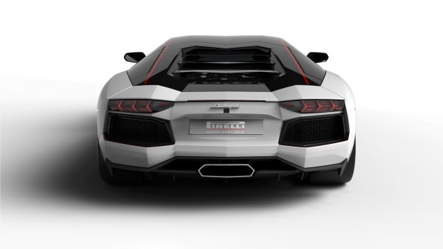 Lamborghini Aventador LP700-4 Pirelli Edition 4