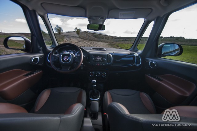Prueba: Fiat 500L Trekking 1.6 Multijet 105 CV (diseño, habitáculo, mecánica) 8