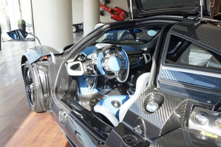 A la venta el único Pagani Huayra azul del mercado