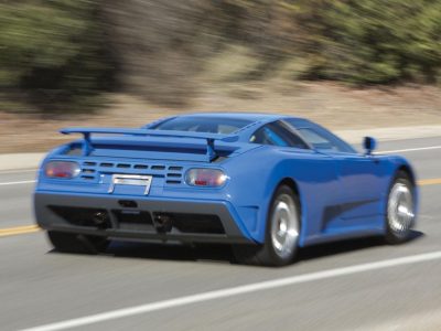 A subasta un Bugati EB110 GT