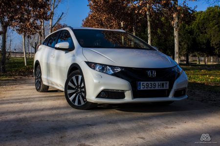 Prueba: Honda Civic Tourer 1.6 i-DTEC 120 CV Lifestyle (equipamiento, comportamiento, conclusión)