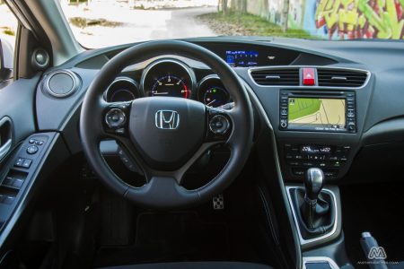 Prueba: Honda Civic Tourer 1.6 i-DTEC 120 CV Lifestyle (equipamiento, comportamiento, conclusión)