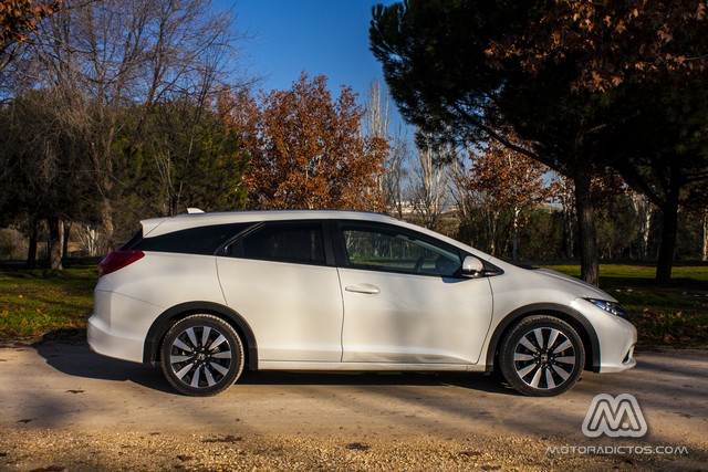 Prueba: Honda Civic Tourer 1.6 i-DTEC 120 CV Lifestyle (diseño, habitáculo, mecánica)