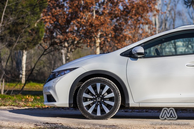 Prueba: Honda Civic Tourer 1.6 i-DTEC 120 CV Lifestyle (equipamiento, comportamiento, conclusión) 6