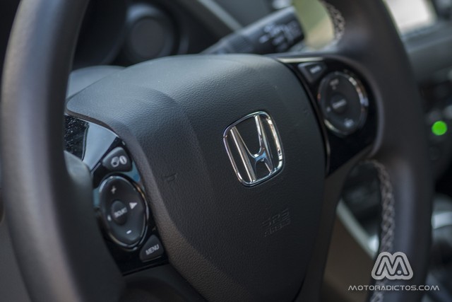 Prueba: Honda Civic Tourer 1.6 i-DTEC 120 CV Lifestyle (equipamiento, comportamiento, conclusión) 8