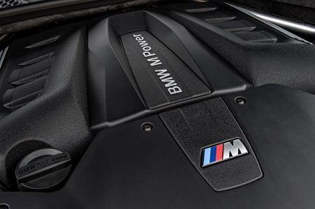 2015-BMW-X6M-134