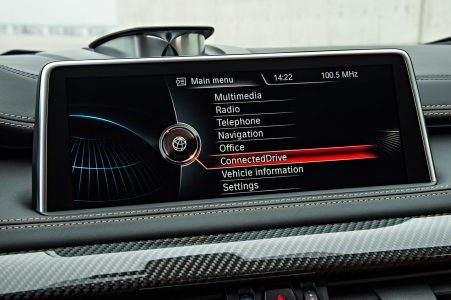 2015-BMW-X6M-135