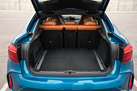 2015-BMW-X6M-144