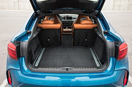 2015-BMW-X6M-146