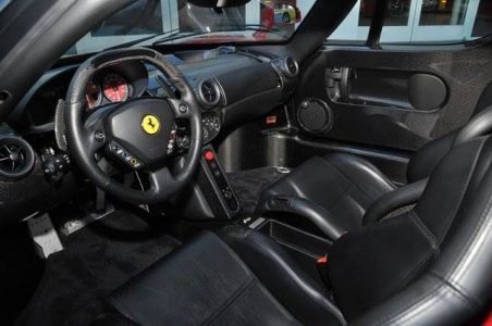 Ponen a la venta un Ferrari Enzo con 8.150 kilómetros