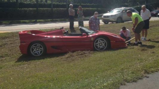 Estrellan un Ferrari F50 en Florida