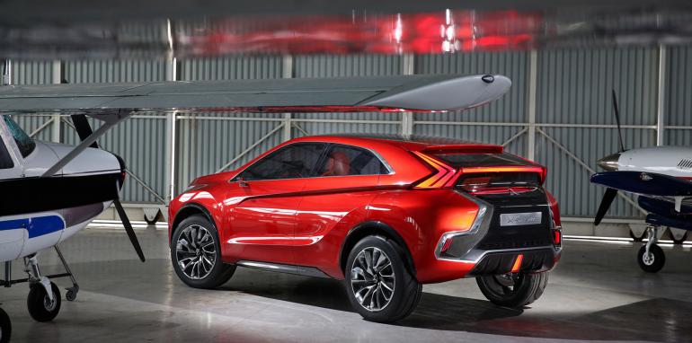 Mitsubishi XR-PHEV II Concept: La evolución del SUV compacto híbrido enchufable