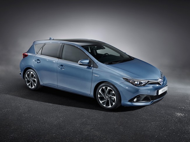 Toyota Auris 2015: Primeras imágenes antes de Ginebra