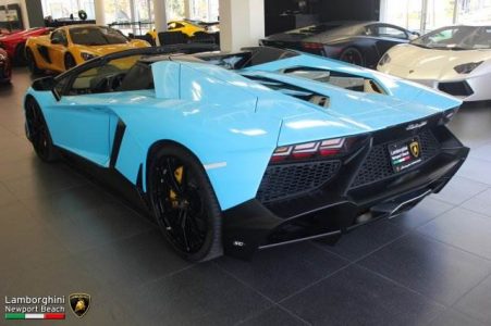 A la venta un Lamborghini Aventador Roadster 50th Anniversario