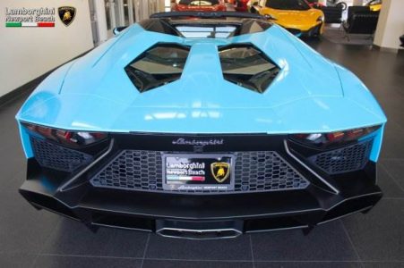 A la venta un Lamborghini Aventador Roadster 50th Anniversario