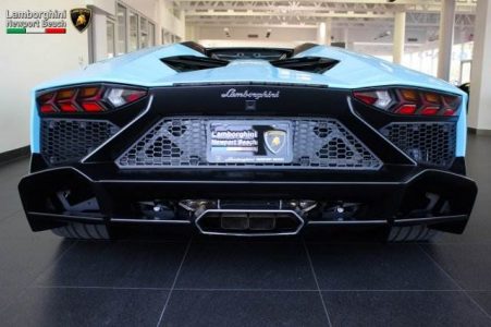 A la venta un Lamborghini Aventador Roadster 50th Anniversario