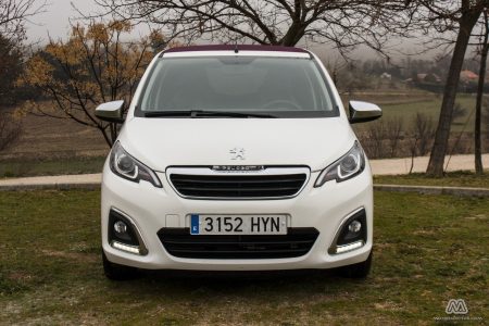 Prueba: Peugeot 108 Allure TOP! PureTech 82 CV (equipamiento, comportamiento, conclusión)