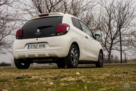 Prueba: Peugeot 108 Allure TOP! PureTech 82 CV (equipamiento, comportamiento, conclusión)