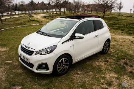 Prueba: Peugeot 108 Allure TOP! PureTech 82 CV (equipamiento, comportamiento, conclusión)