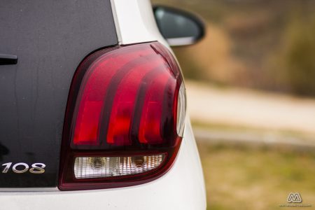 Prueba: Peugeot 108 Allure TOP! PureTech 82 CV (equipamiento, comportamiento, conclusión)