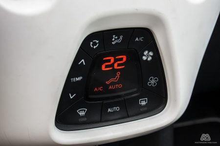 Prueba: Peugeot 108 Allure TOP! PureTech 82 CV (equipamiento, comportamiento, conclusión)