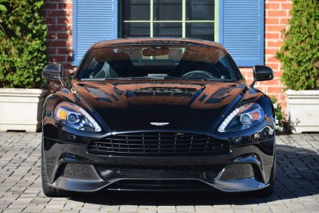 A la venta un Aston Martin Vanquish Carbon Black Edition