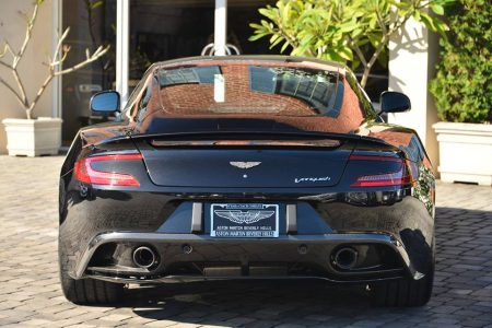 aston-martin-vanquish-carbon-edition-17.jpg