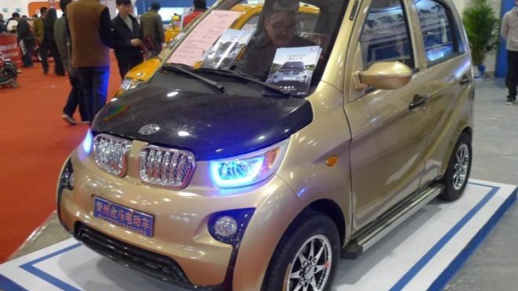 China lo vuelve a hacer: Copias del Volkswagen Beetle y BMW i3 4