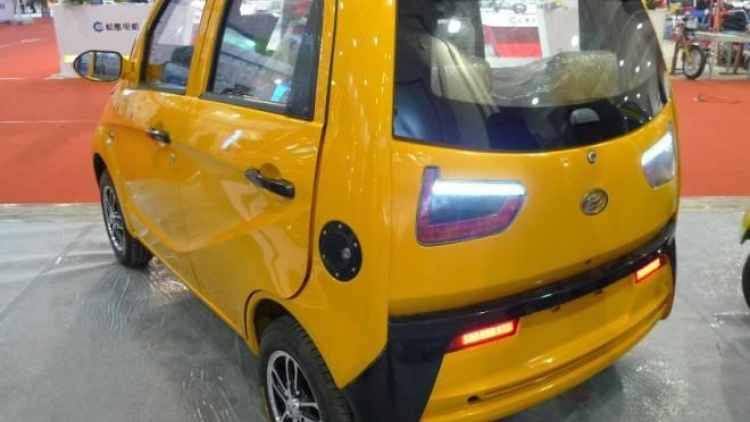China lo vuelve a hacer: Copias del Volkswagen Beetle y BMW i3 5