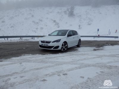 peugeot_308_gt_2015_1.jpg
