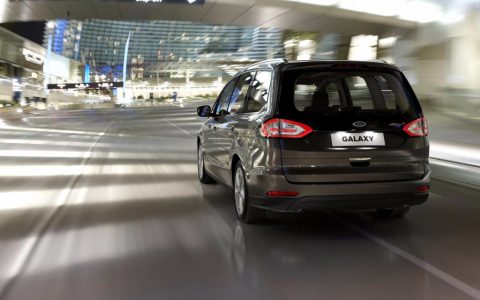 ford-galaxy-2015-201520772_15.jpg