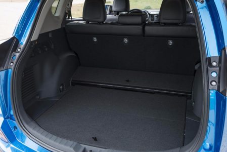 toyota-rav4-hybrid-201520766_24.jpg