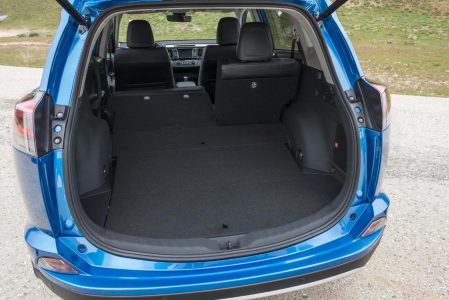 toyota-rav4-hybrid-201520766_29.jpg