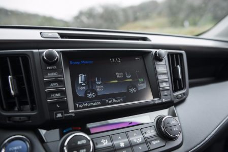 toyota-rav4-hybrid-201520766_38.jpg