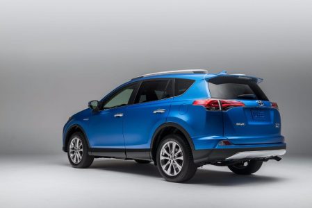 Toyota RAV4 Hybrid: Llega la variante híbrida y una renovación estética