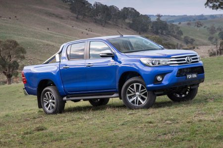 Toyota-Hilux-2016-1