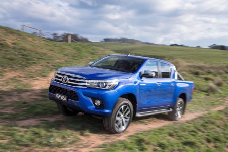 Toyota-Hilux-2016-4