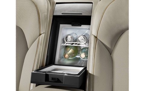 audi-a8-l-chauffeur-edition-launched-in-japan-photo-gallery_12