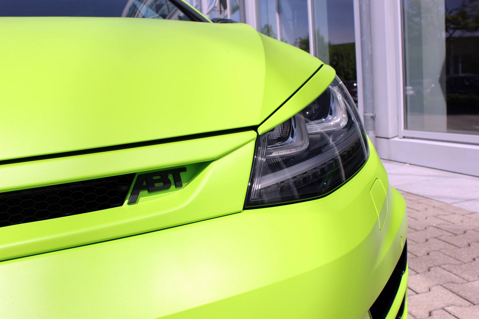 Volkswagen Golf R por ABT: La moda de los 400 CV sobre el Golf 3