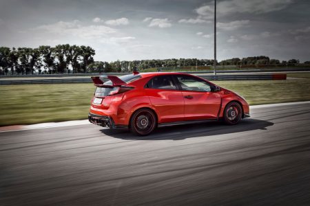 2015-Honda-Civic-Type-R-13