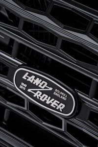 Land-Rover-Defender-2000000-14