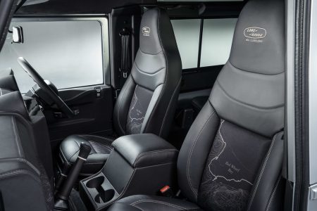 Land Rover Defender 2.000.000: Construido a mano por un grupo de famosos