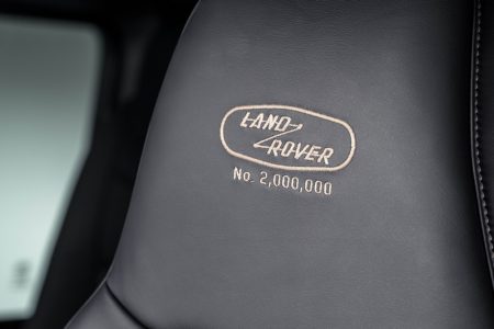 Land-Rover-Defender-2000000-22