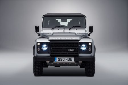 Land Rover Defender 2.000.000: Construido a mano por un grupo de famosos
