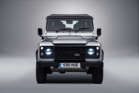 Land-Rover-Defender-2000000-3