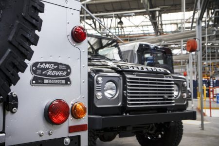 Land-Rover-Defender-2000000-30