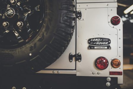 Land-Rover-Defender-2000000-34