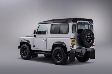 Land-Rover-Defender-2000000-7
