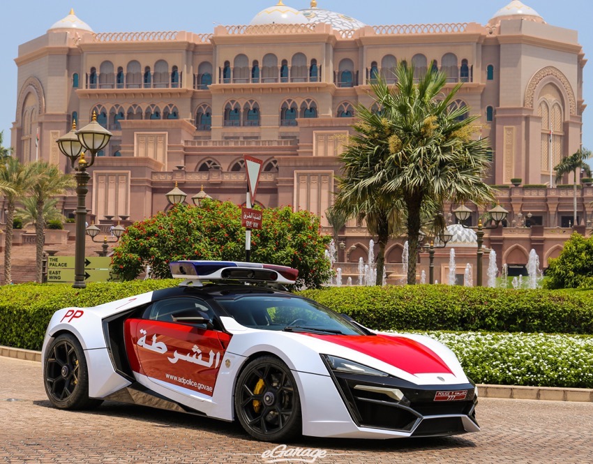 Lykan Hypersport: el último arma de la Policía de Abu Dhabi